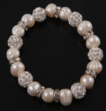 bracelet Fresh water pearls, strass and shamballa