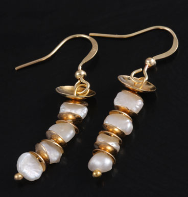 Earrings String of fresh water pearls