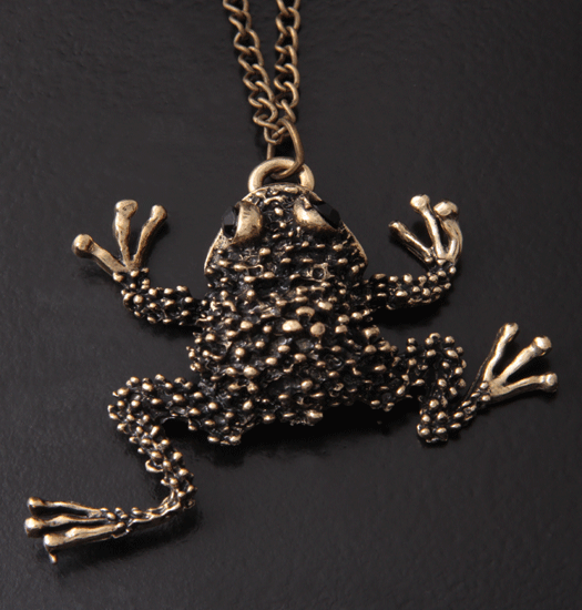 Necklace Frog