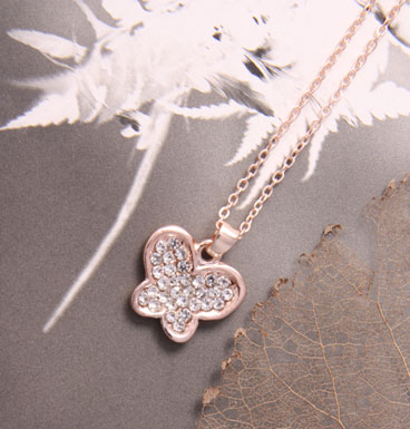 Necklace Sparkling butterfly