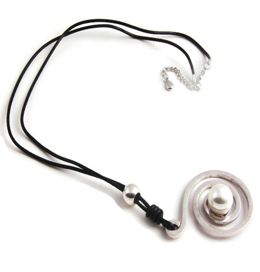 Necklace Spiral and pearly