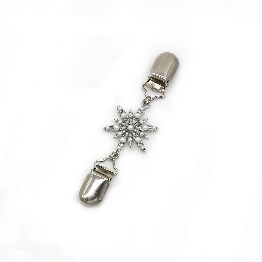 Vest Clip Pearly Star