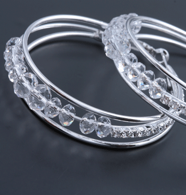 Strass loop with crystal